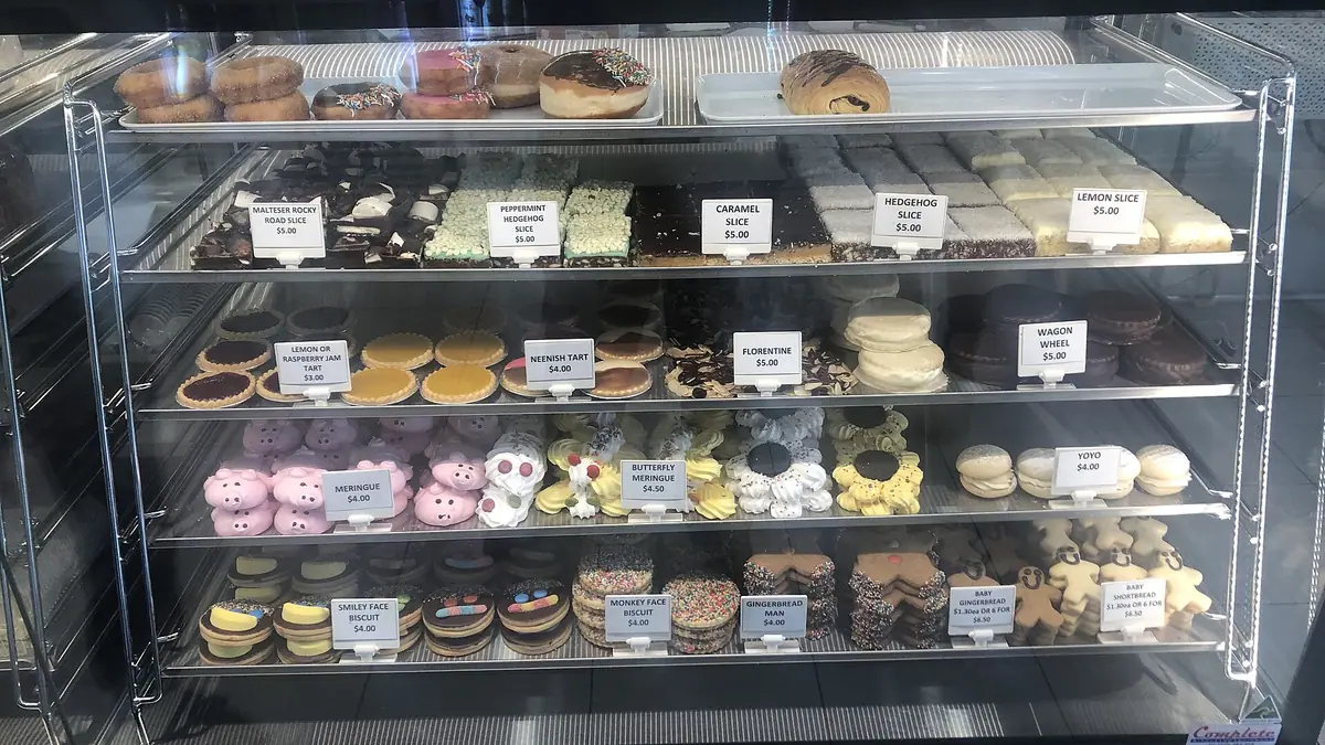 Poundbakery – bakery in Maghull town centre